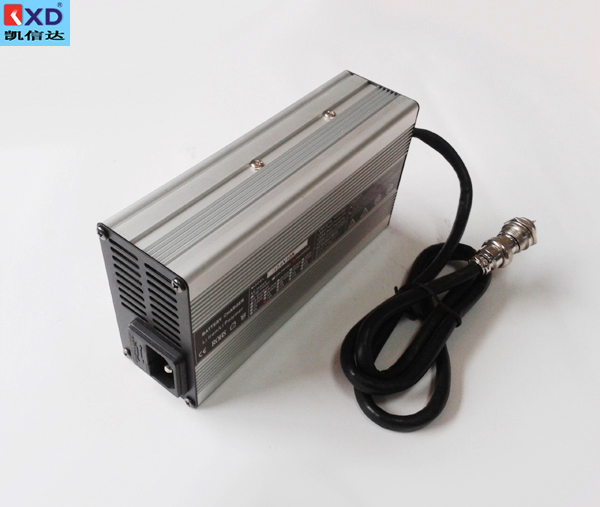 36V10A锂电池充电器