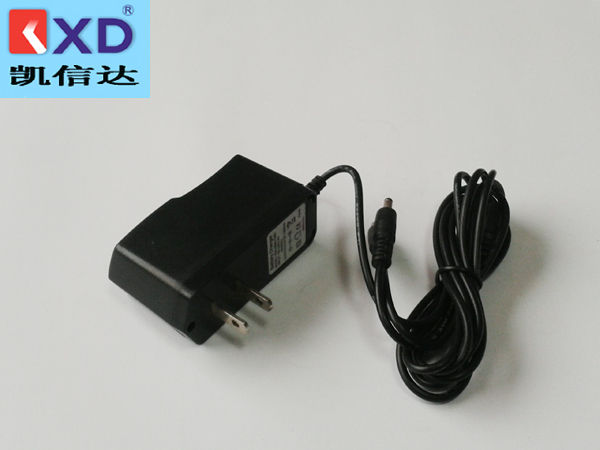 12.6V1A锂电池充电器（美规）
