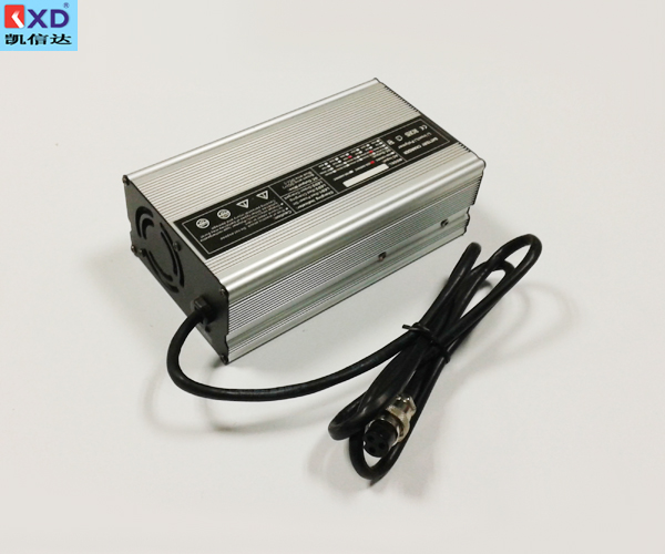 12V25A锂电池充电器